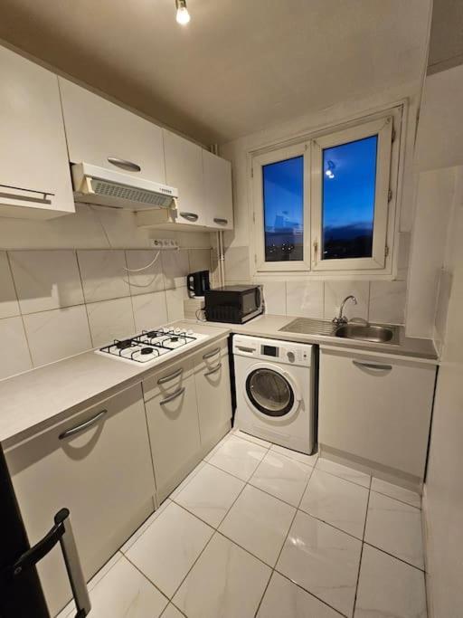 Bel Appartement A Шоази-льо-Роа Екстериор снимка